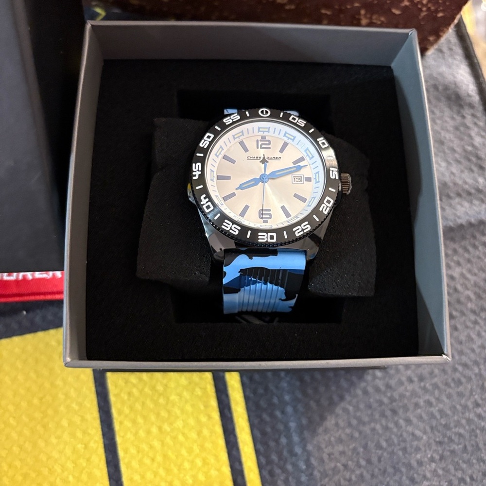 Invicta Blue and Black Men's Chase Durer 45mm.